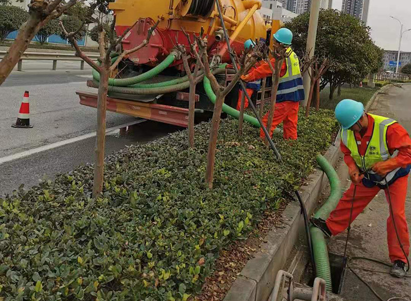 娄星市政管道清淤
